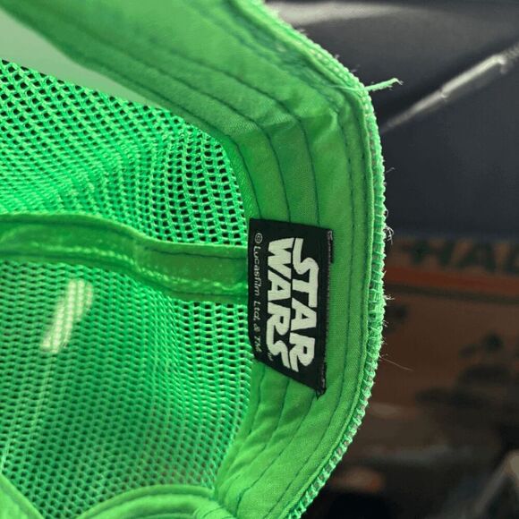 Star Wars Boba Fett Bounty Hunter Snapback Trucker Hat OSFM Brand New NWT - Picture 11 of 12